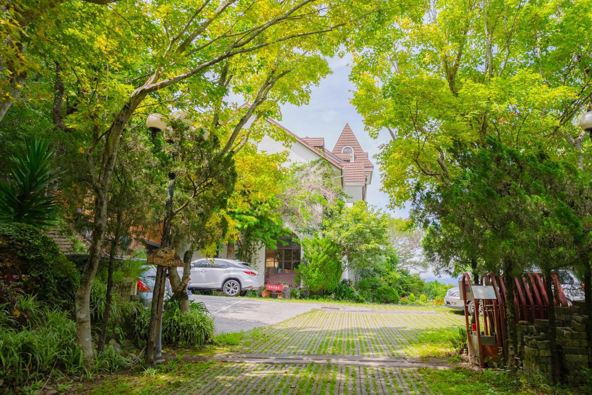 Europe Villa 仁愛郷 エクステリア 写真